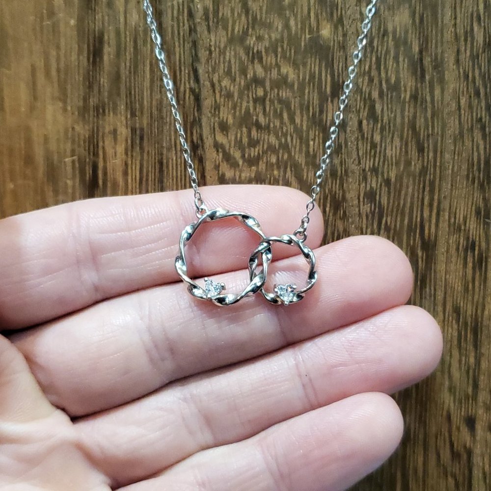 18 Inch 925 Sterling Silver Interlocked Circles With Heart CZ Gems Necklace